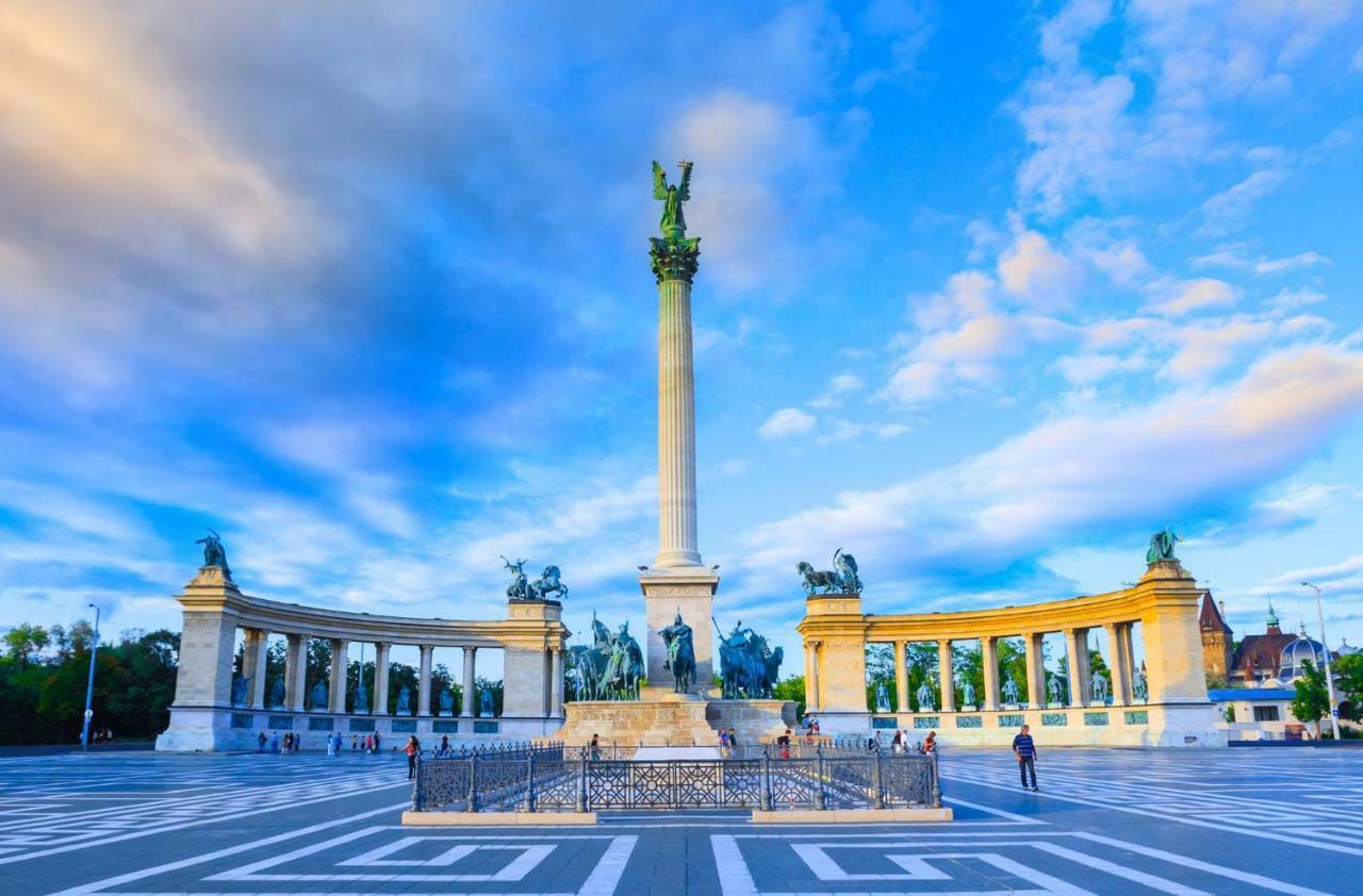 Hideout In Style * Budapest